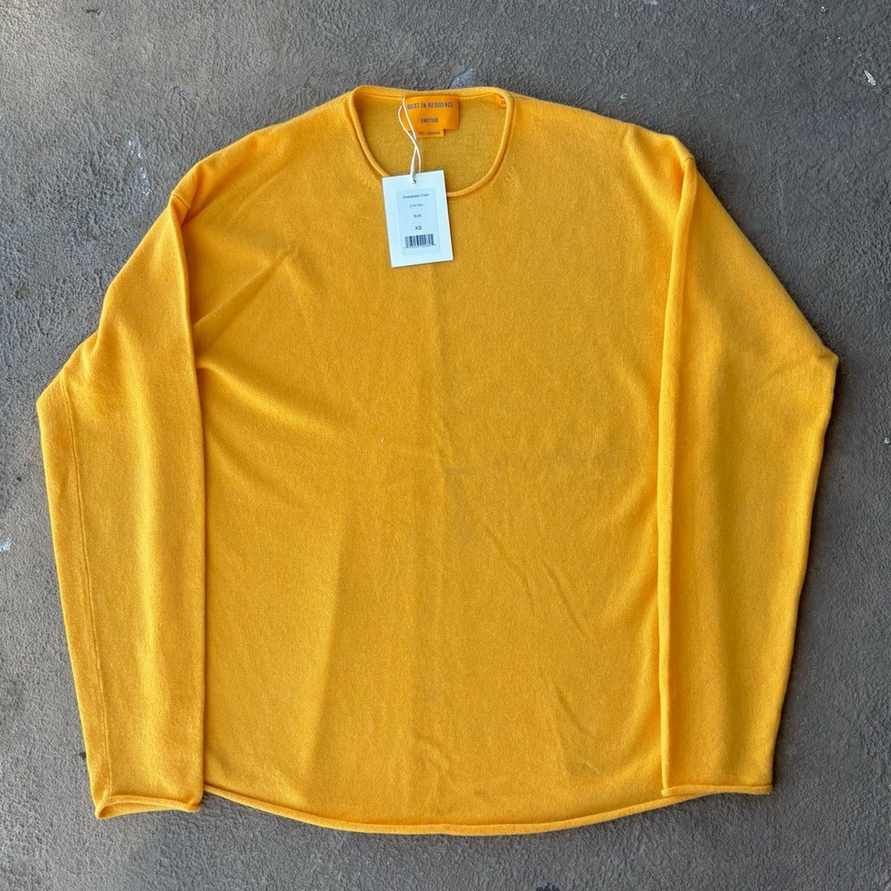 GUEST IN RESIDENCE OVERSIZED CREW